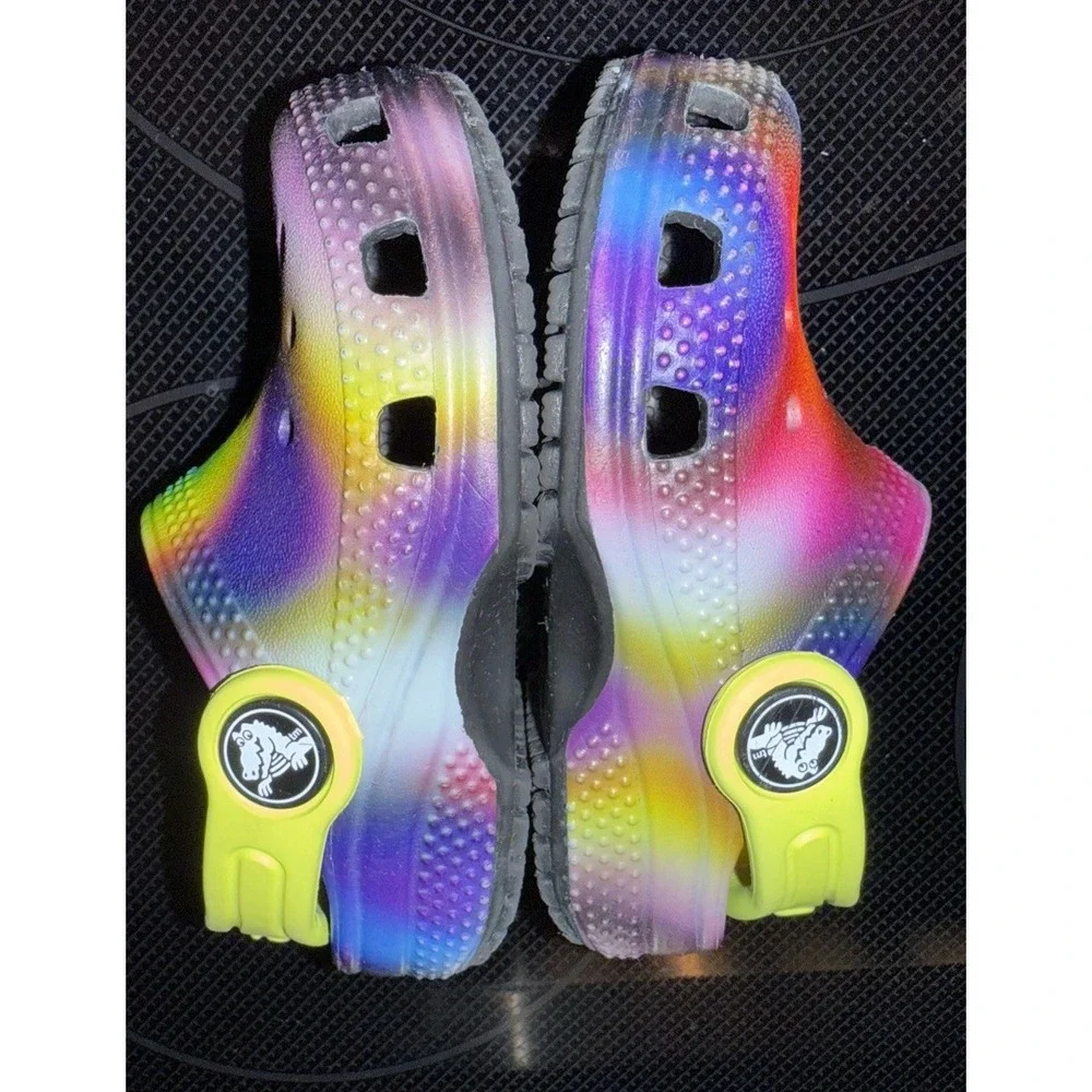 CROCS colorful size